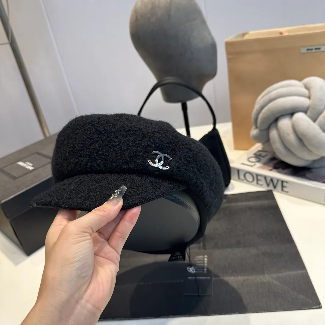 P80 Chanel Chanel retro Japanese milk silk octagonal hat women's versatile hollow fashion face-showing short-brimmed British pumpkin hat summer