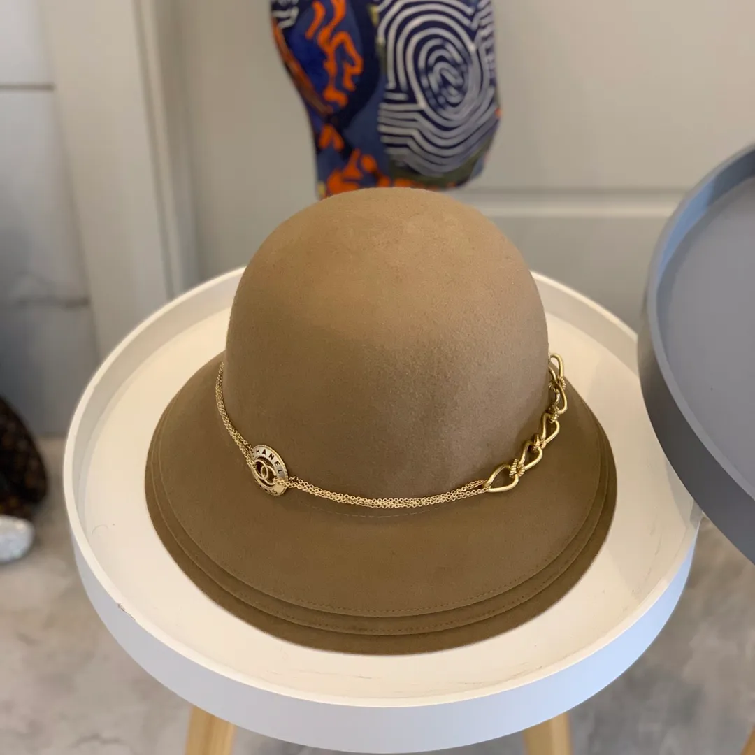 P200 Chanel 2020 autumn and winter wool basin hat, irregular tailoring design, super high-end, a must-have for celebrities, 100% wool fabric, head circumference 57cm adjustable