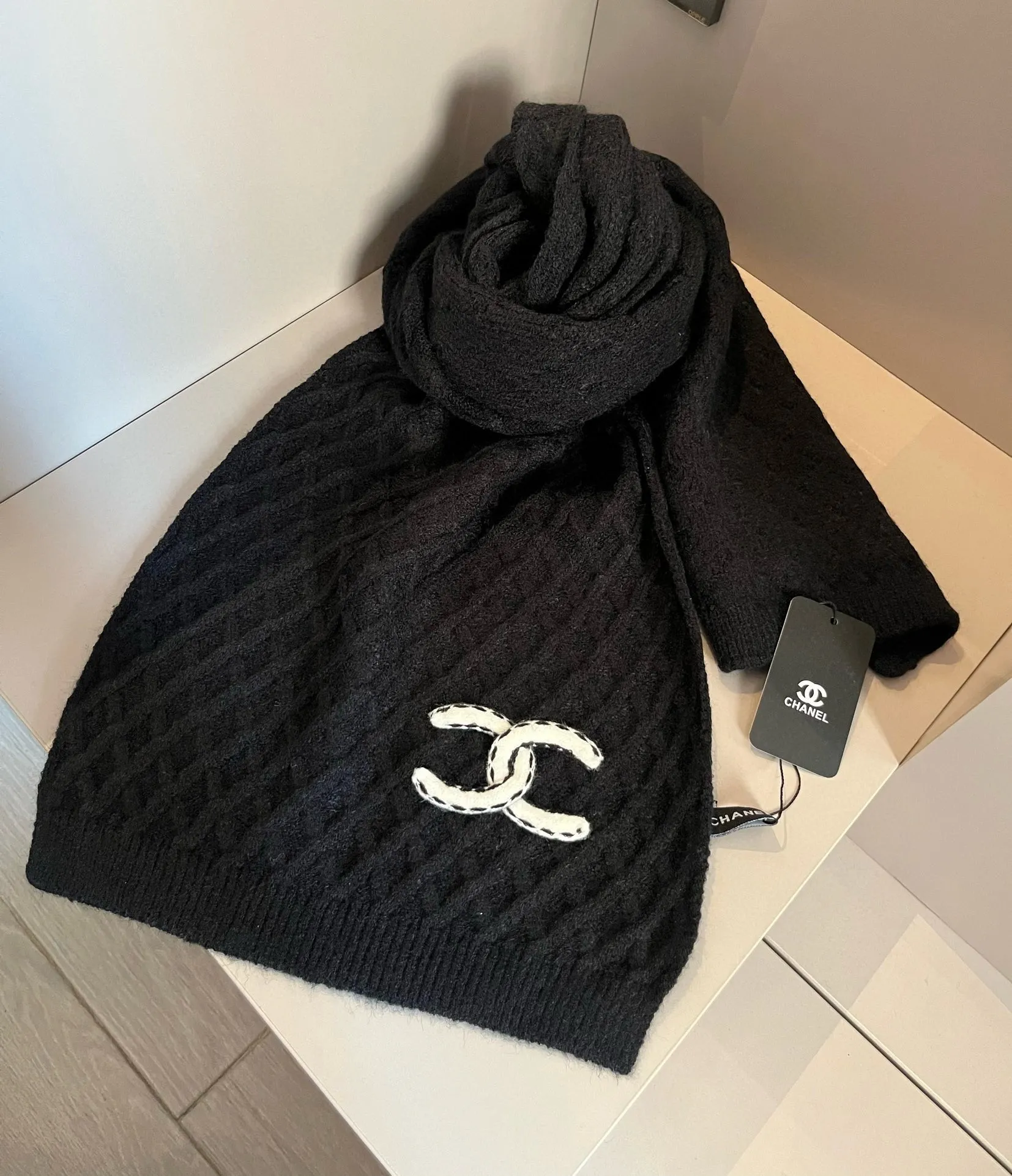 💰250¥ Chanel Chanel knitted scarf hat set official model