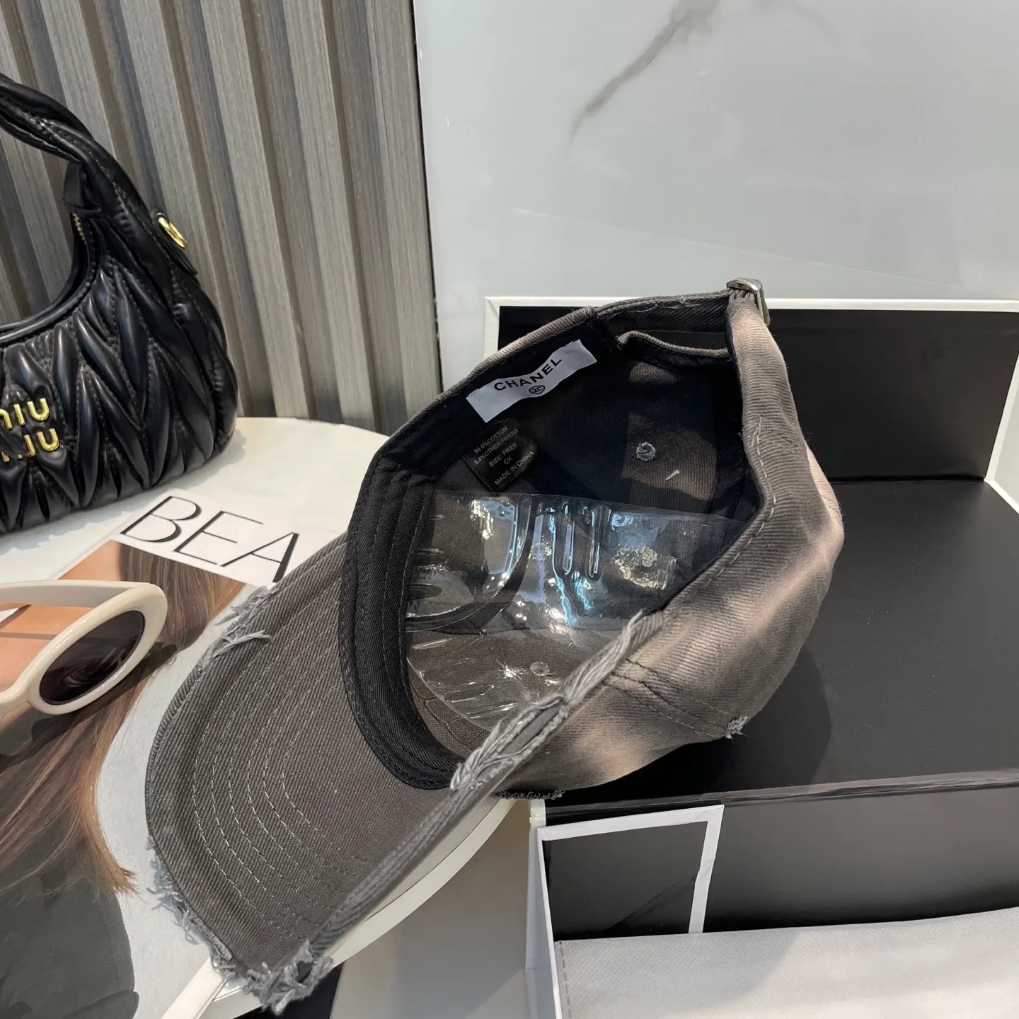 P80 CHANEL [Chanel] New simple logo baseball cap, new model shipped, big brand style is super easy to match, hurry up and get it!