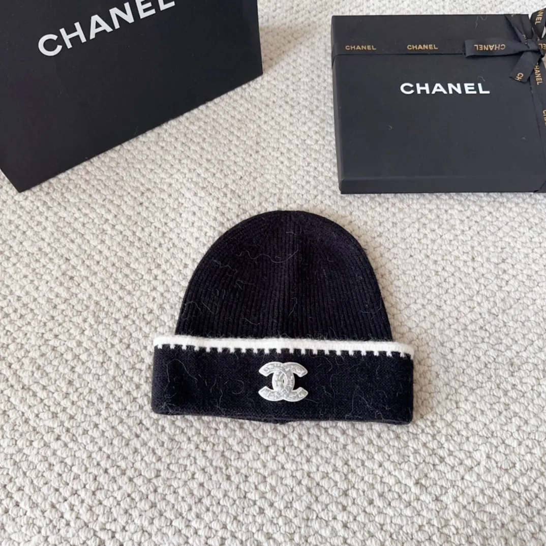 💰60 Chanel official website releases CHANEL small and popular knitted hat! Xiaohongshu’s new product is released, it’s so 🉑️, high-elastic fabric, classic colors, same style for men and women.