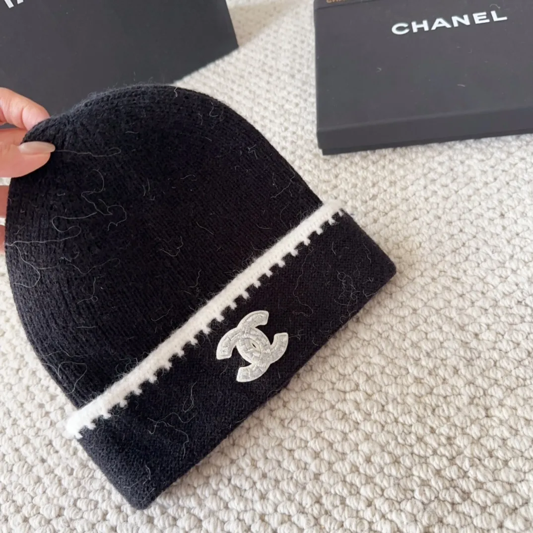 💰60 Chanel official website releases CHANEL small and popular knitted hat! Xiaohongshu’s new product is released, it’s so 🉑️, high-elastic fabric, classic colors, same style for men and women.