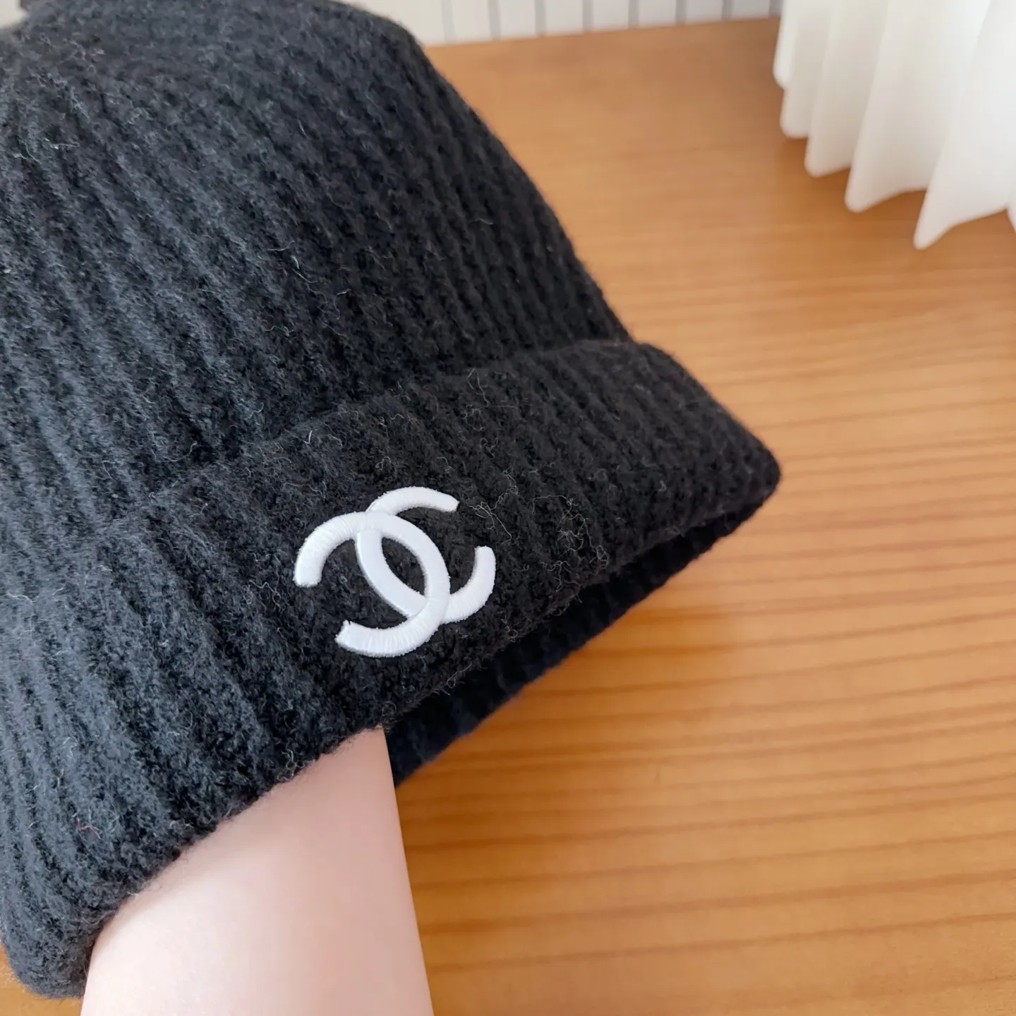 💰50 Chanel official website releases CHANEL small and popular knitted hat! Xiaohongshu’s new product is released, it’s so 🉑️, high-elastic fabric, classic colors, same style for men and women.