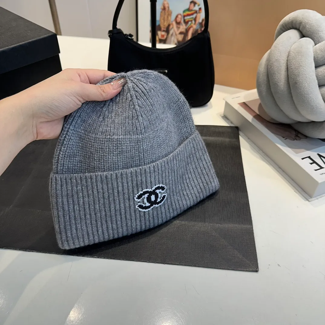 P50 Chanel knitted beanie
