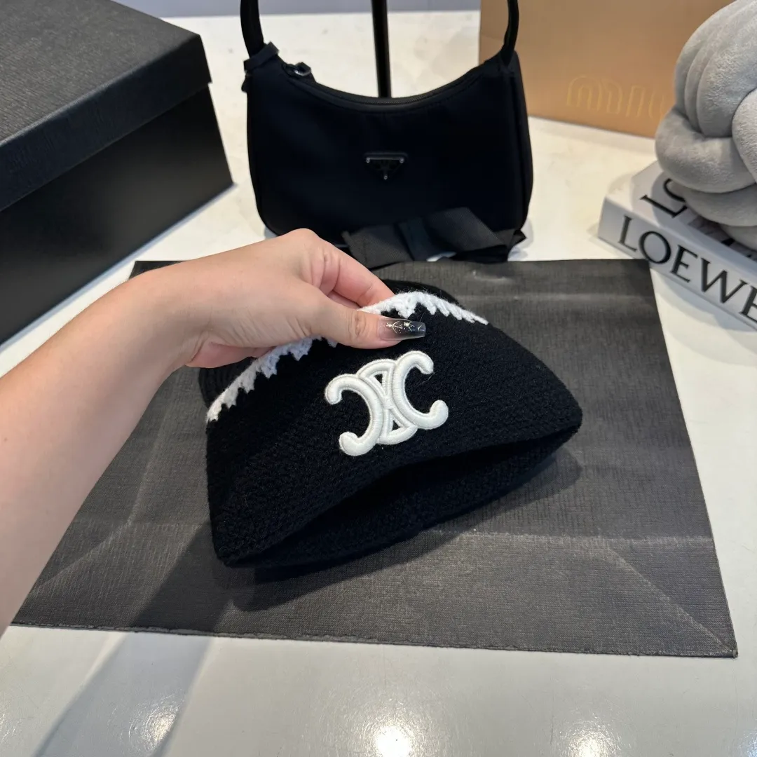 P50 Cha.nel Chanel knitted beanie