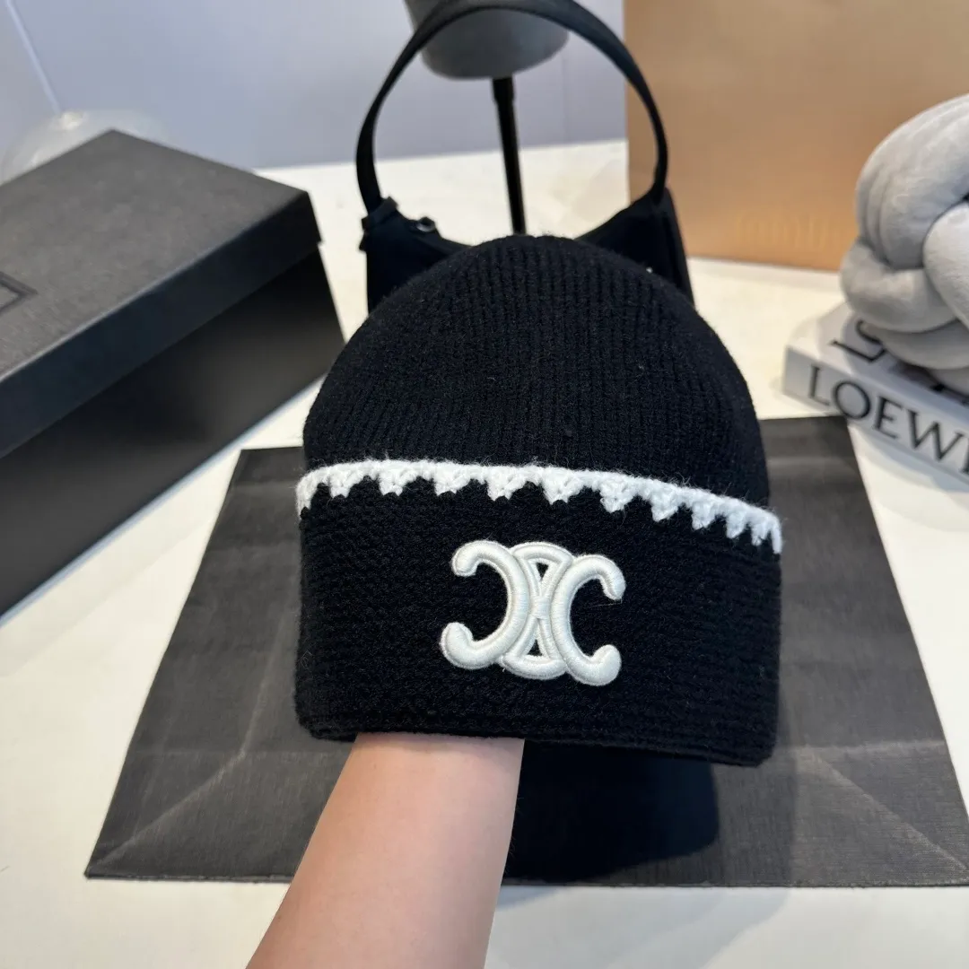 P50 Cha.nel Chanel knitted beanie
