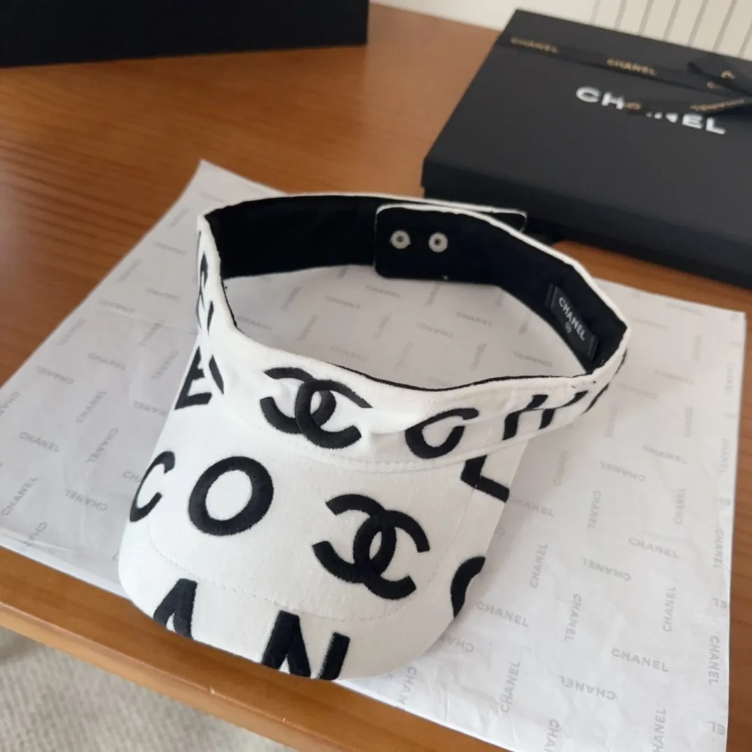 🉐️120 Chanel Velvet Hollow Hat High-grade Korean velvet fabric, high-quality matching, authentic quality, feel free to buy Head circumference: 56-58cm