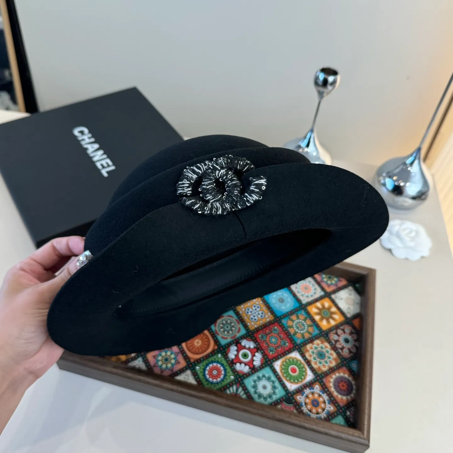 💰180¥ Chanel's new wool curled basin hat, irregular cut design, head circumference 57cm
