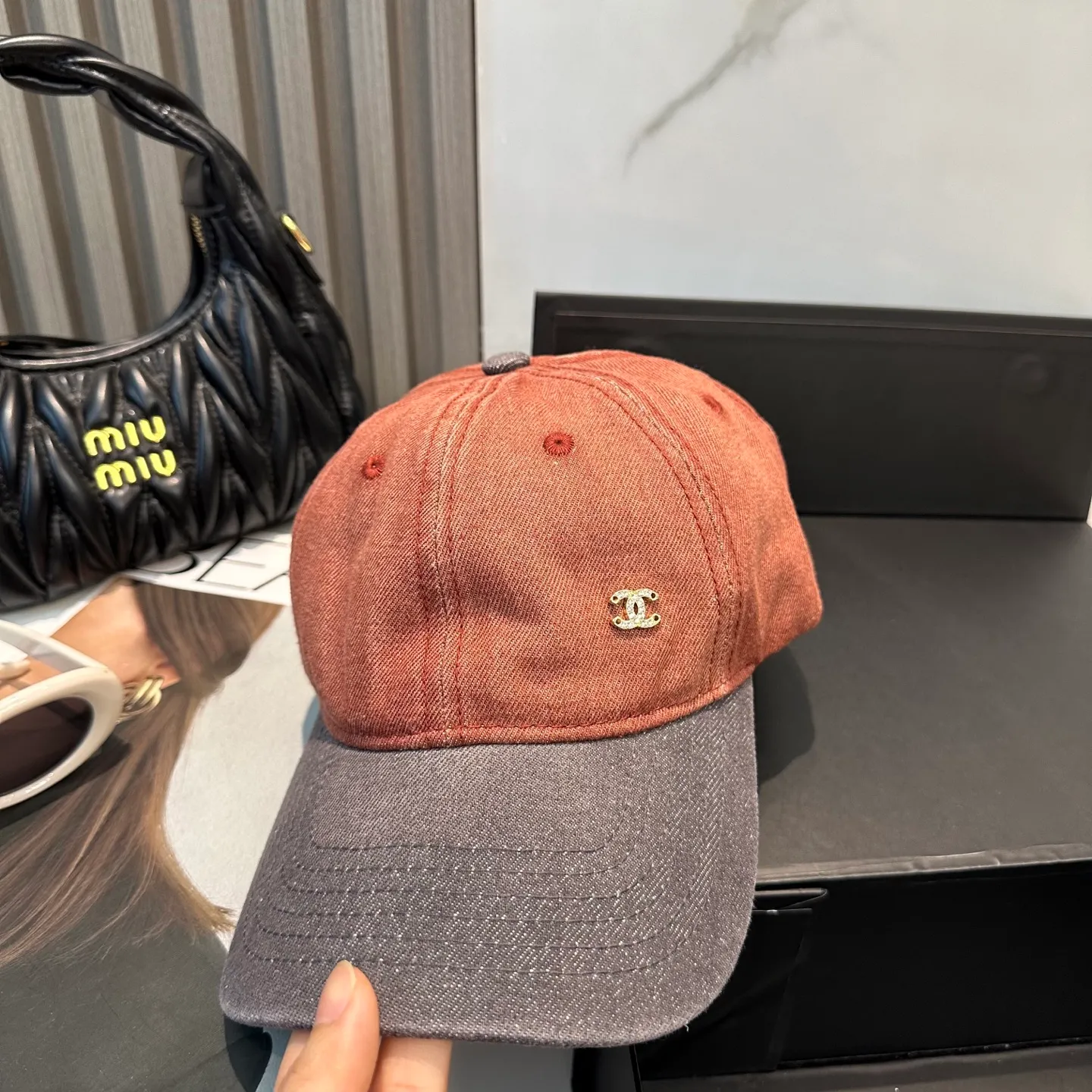 P56 Chanel (Chanel) counter new original washed denim baseball cap, customized three-dimensional logo is exquisite! Original quality, exclusive physical shooting.