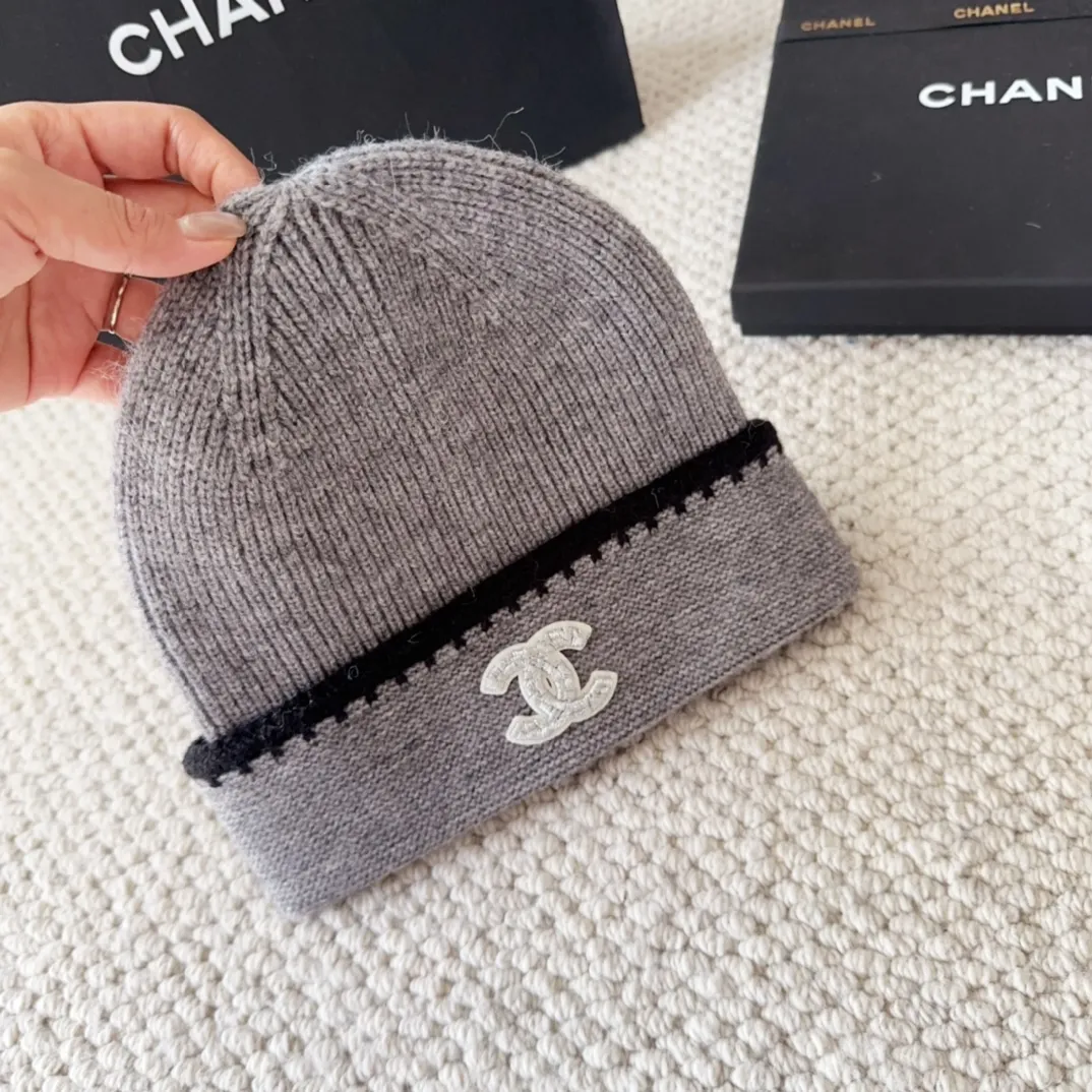 💰60 Chanel official website releases CHANEL small and popular knitted hat! Xiaohongshu’s new product is released, it’s so 🉑️, high-elastic fabric, classic colors, same style for men and women.