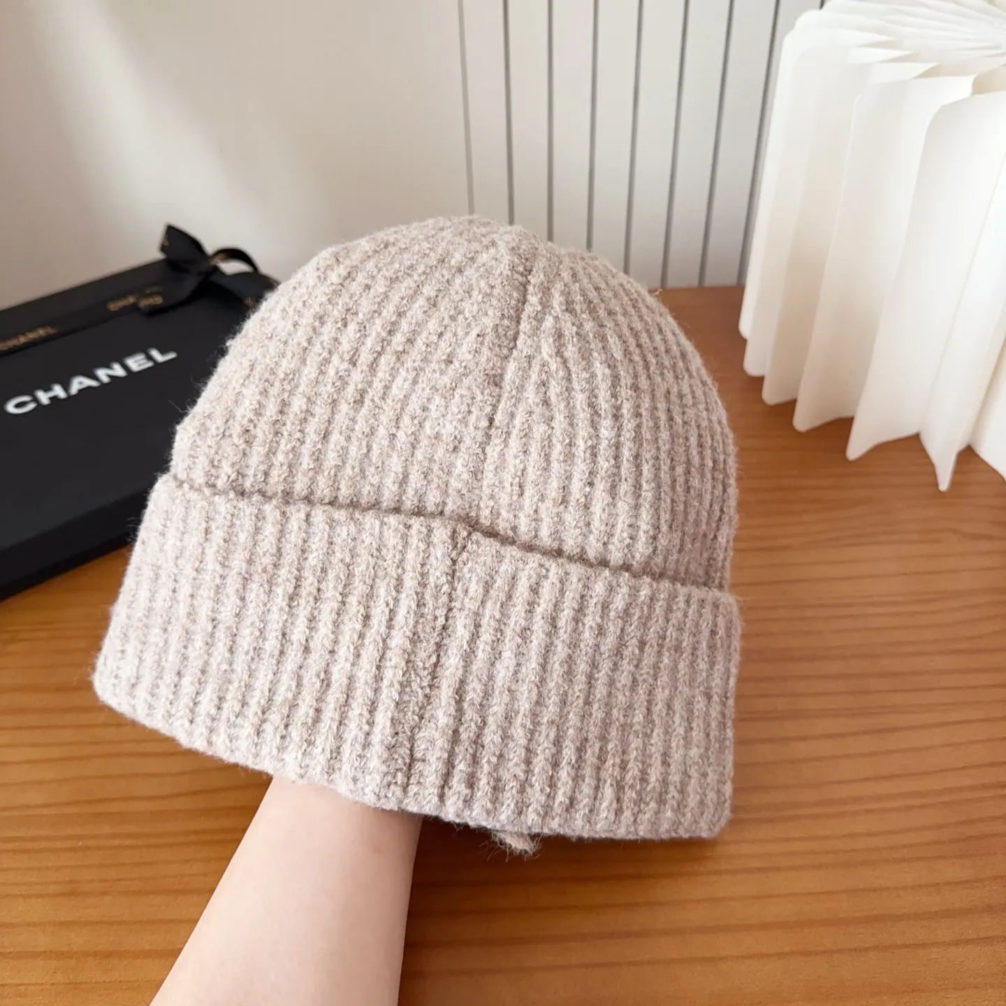 💰50 Chanel official website releases CHANEL small and popular knitted hat! Xiaohongshu’s new product is released, it’s so 🉑️, high-elastic fabric, classic colors, same style for men and women.
