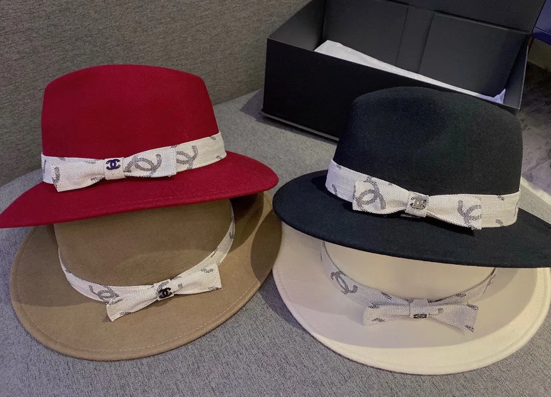 Equipped with dust bag, the running volume is 170¥. White is 180¥. Chanel Chanel 2022 autumn and winter new woolen hat, woolen hat, 100% wool fabric 🦙% black, coffee, white and maroon, four colors, head circumference 57cm