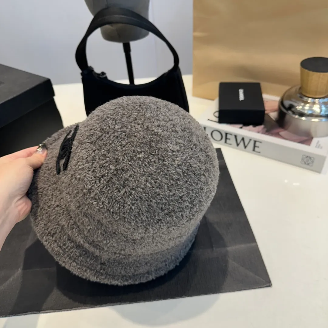 P100 Chanel new bucket hat, head circumference 57cm