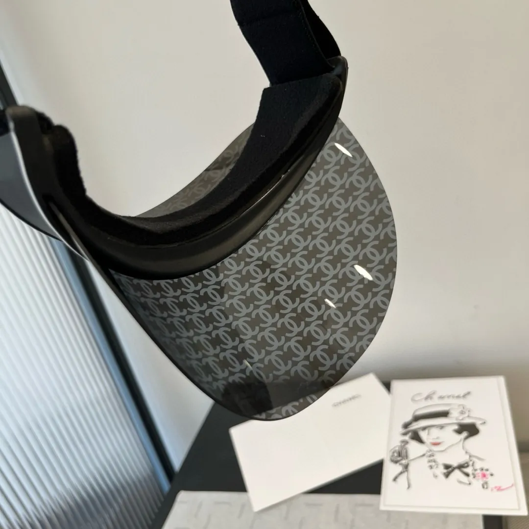 💰130¥ Chanel lens sun hat, advanced customization, adjustable, a must-have item for fashion bloggers