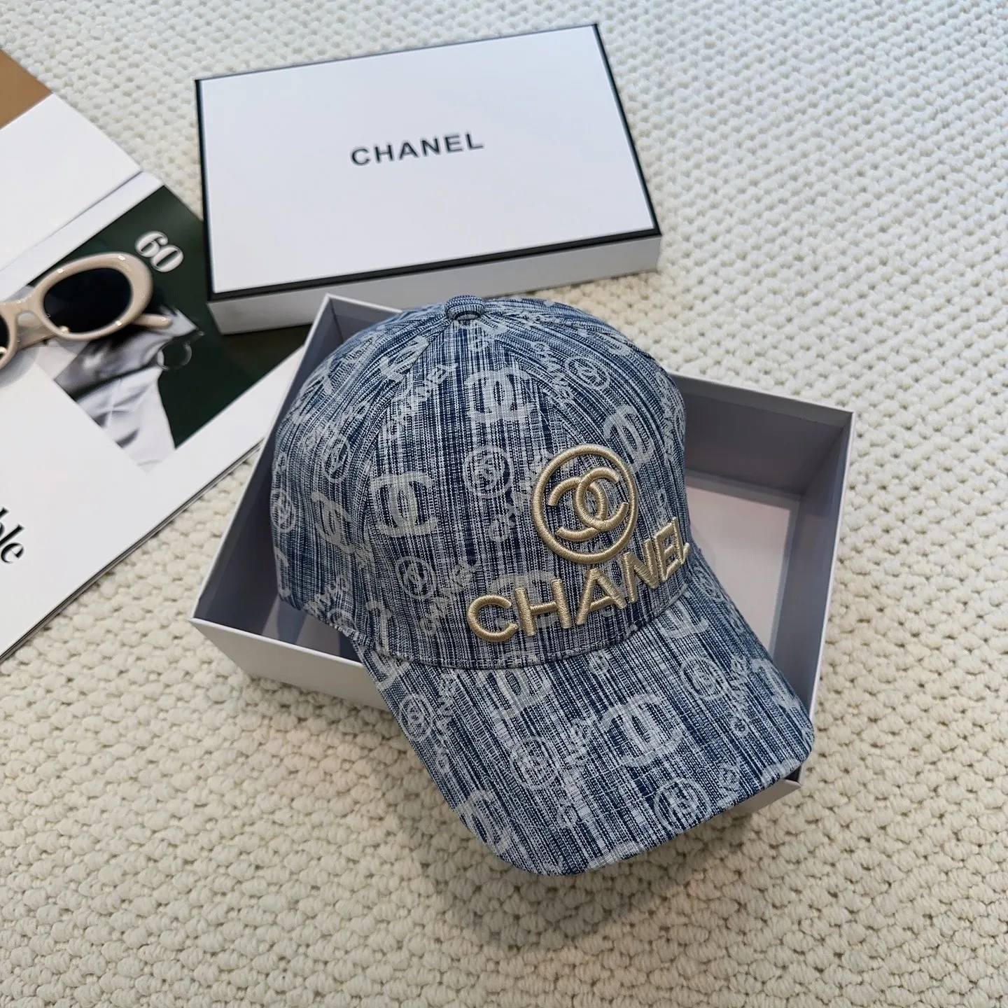 P66 CHA Chanel] New simple embroidered logo bucket hat 🧢New model shipped, big brand style is super easy to match, hurry up and get it