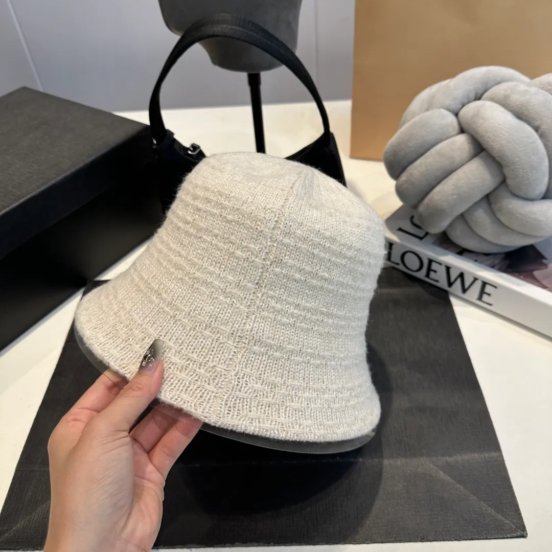 P60 CHANEL Chanel 2025 new style fisherman hat with small fragrance, 🔆Versatile everyday style ~ a must-have for going out on the street