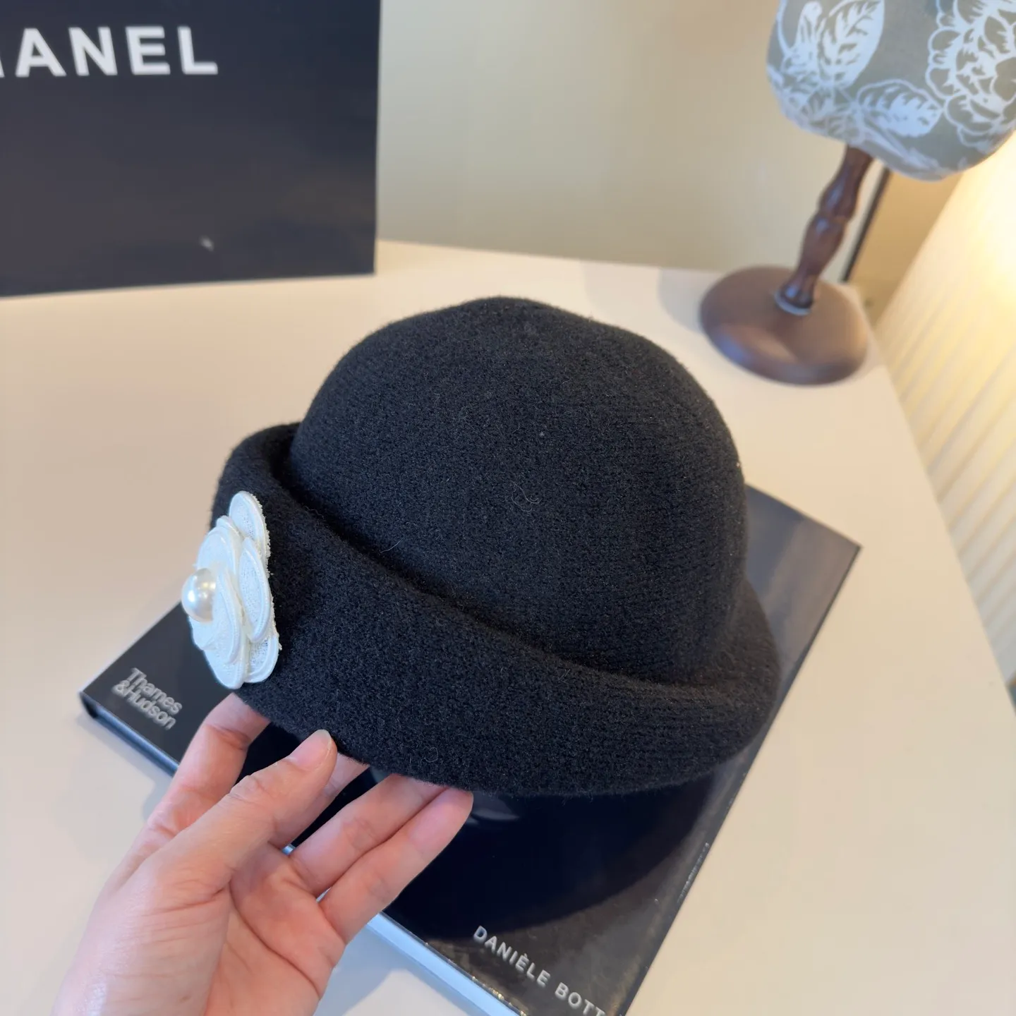 💰120¥ Chanel's new wool curled basin hat, irregular cut design, head circumference 57cm