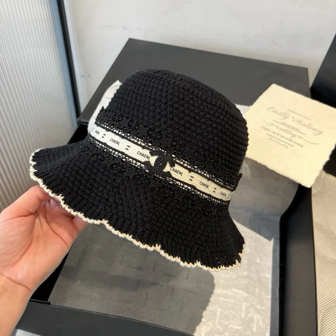 💰100¥ Chanel knitted handhook bucket hat, wavy edge top hat, head circumference 57cm