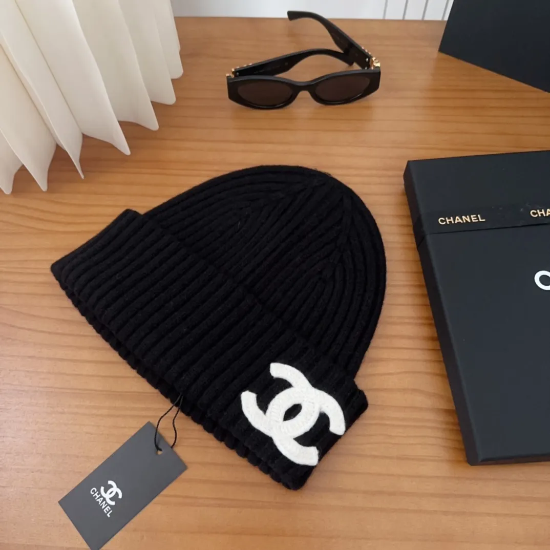 💰70 Chanel official website releases CHANEL small and popular knitted hat! Xiaohongshu’s new product is released, it’s so 🉑️, high-elastic fabric, classic colors, same style for men and women.