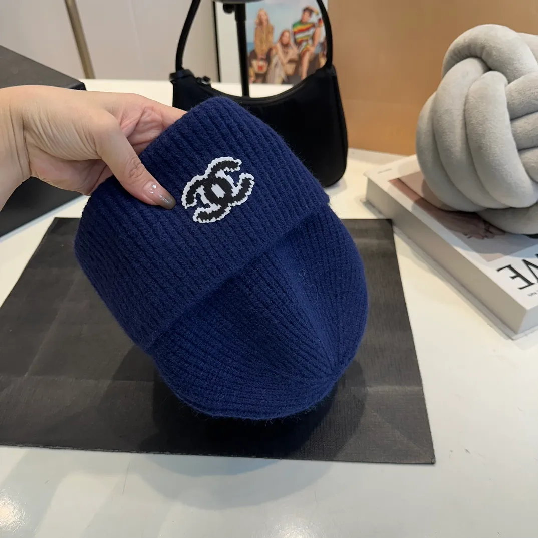 P50 Chanel knitted beanie