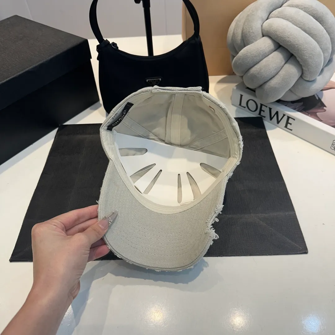 P60 Chanel CH.NEL new baseball cap, Xiaoxiang is classic and simple, fashionable and casual design, popular new product
