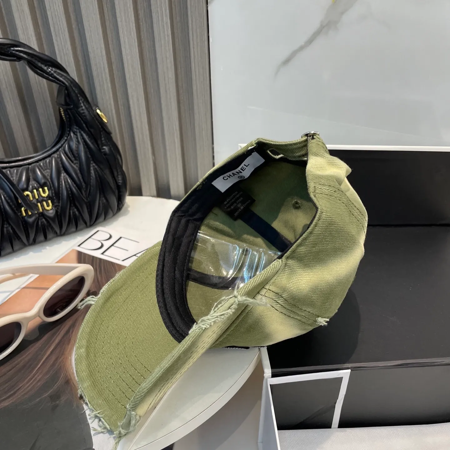 P80 CHANEL [Chanel] New simple logo baseball cap, new model shipped, big brand style is super easy to match, hurry up and get it!