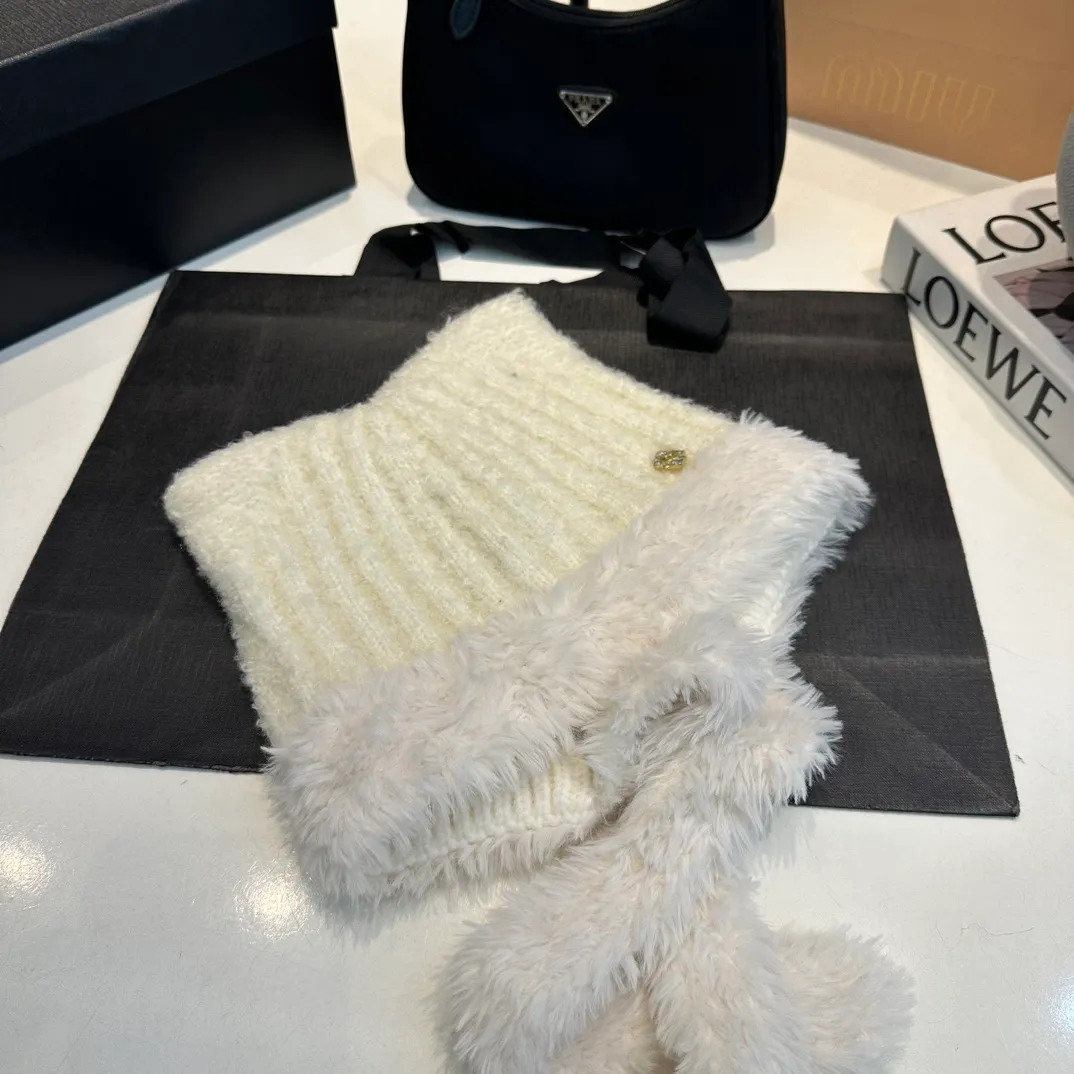 P60 CHANEL Chanel Cat Ears Wool Hat Women's Autumn and Winter Warm Ear Protection Knitted Hat Japanese Cute Pullover Hat 2024 New Cold Hat