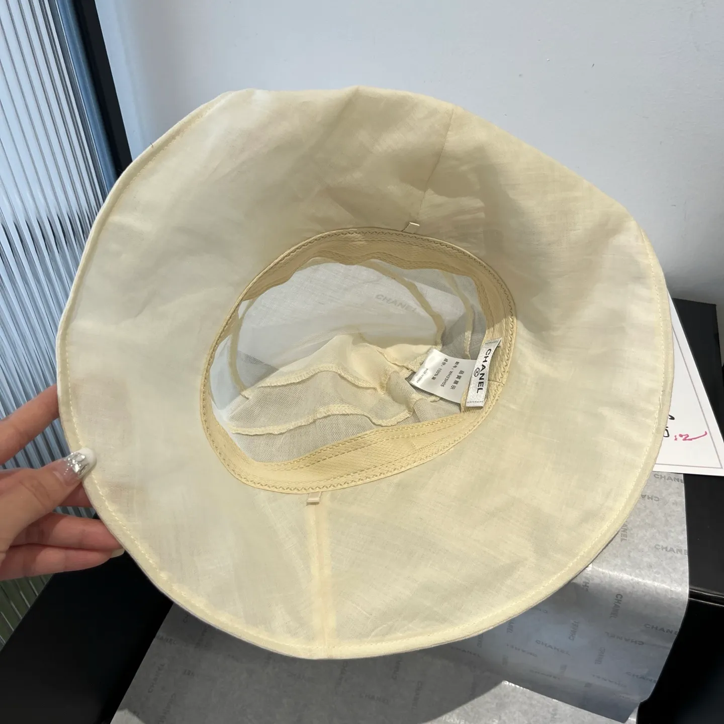 💰150¥ Chanel silk sun hat, lady style fisherman hat, head circumference 57cm foldable