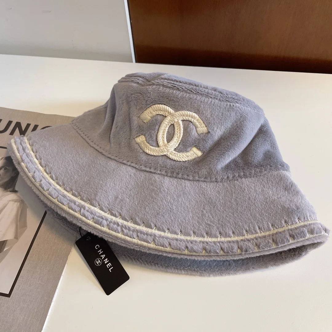 P70 [CHANEL Chanel] 2022 new autumn and winter small fragrance style fisherman hat, plush and very comfortable, the big brand model is super easy to match, one that you can wear with your eyes closed