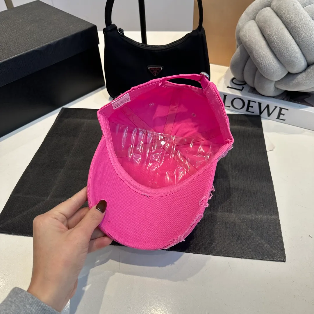 P60 CHANEL 2024 new ripped baseball cap, logo Xiaoxiang is classic and simple, fashionable and casual design, popular new product