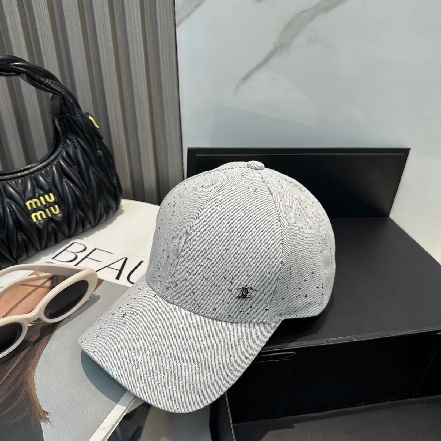 P60 CHANEL baseball cap, classic and simple logo Xiaoxiang, fashionable and casual design, Xiaohongshu internet celebrity hot model