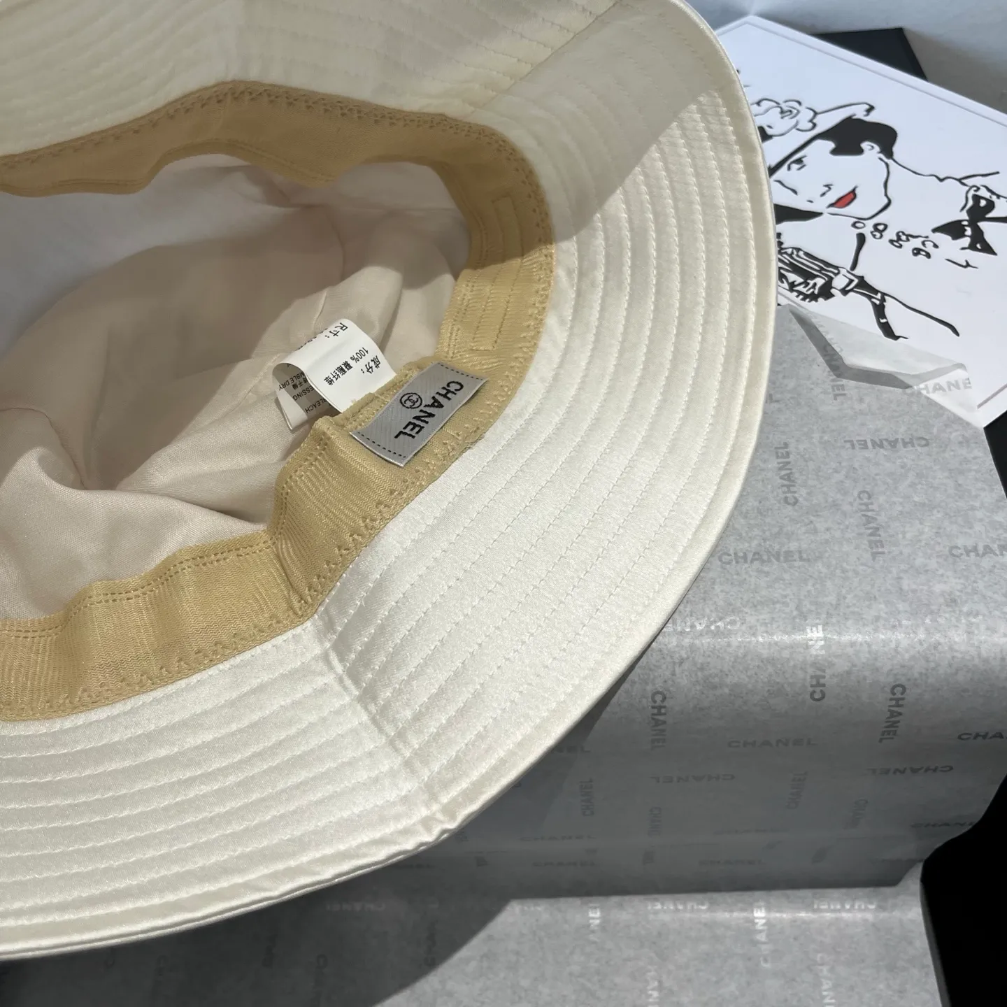 💰110¥ Chanel new satin bucket hat, embroidered double C logo, head circumference 57cm