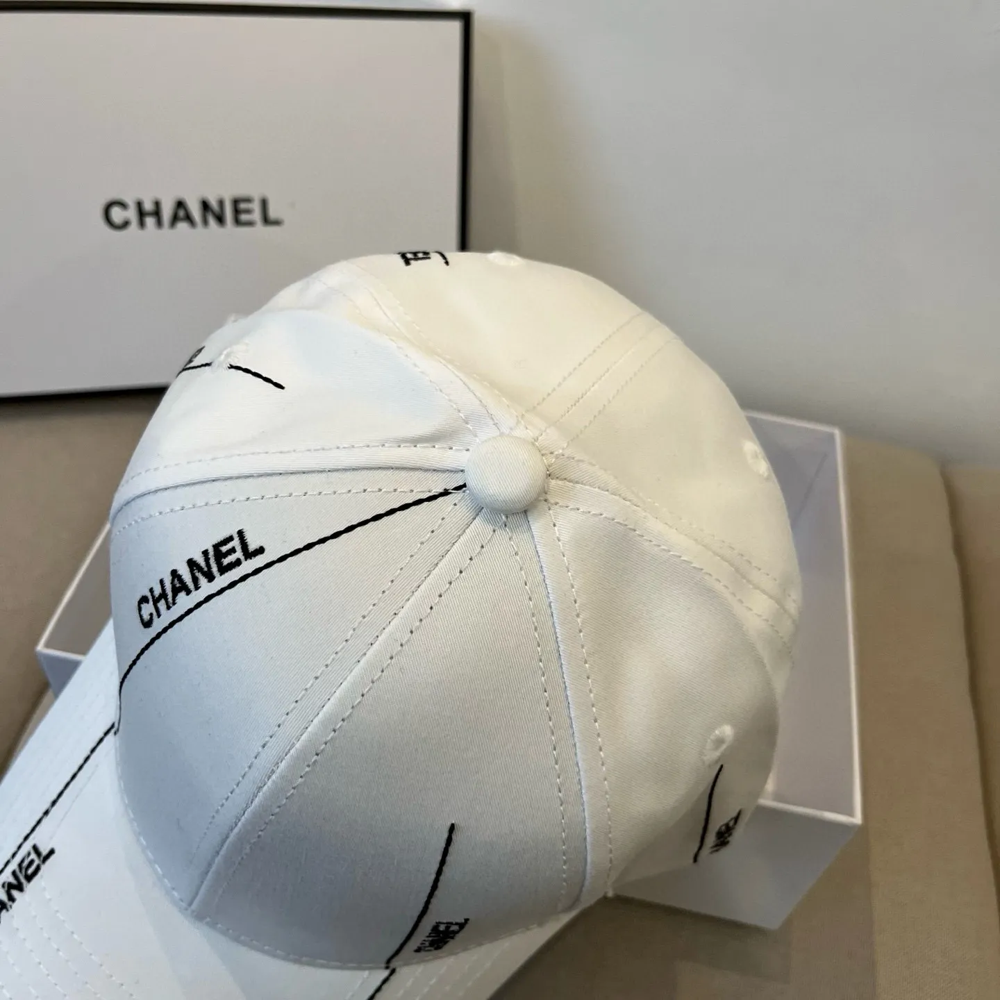 P60 CHANEL new baseball cap, Xiaoxiang classic and simple, fashionable and casual design, popular new product