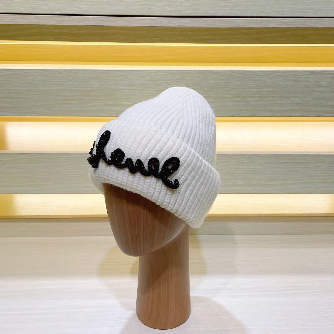 P70 comes with dust bag 🌺【CHANEL】Official website classic style, 70% wool, 30% rabbit fur knitted hat! Xiaohongshu, recommended by major internet celebrities! Thicker and warmer, fashionable and popular🌸First-class texture, the best brand for keeping warm in autumn and winter, order now, limited quantity available