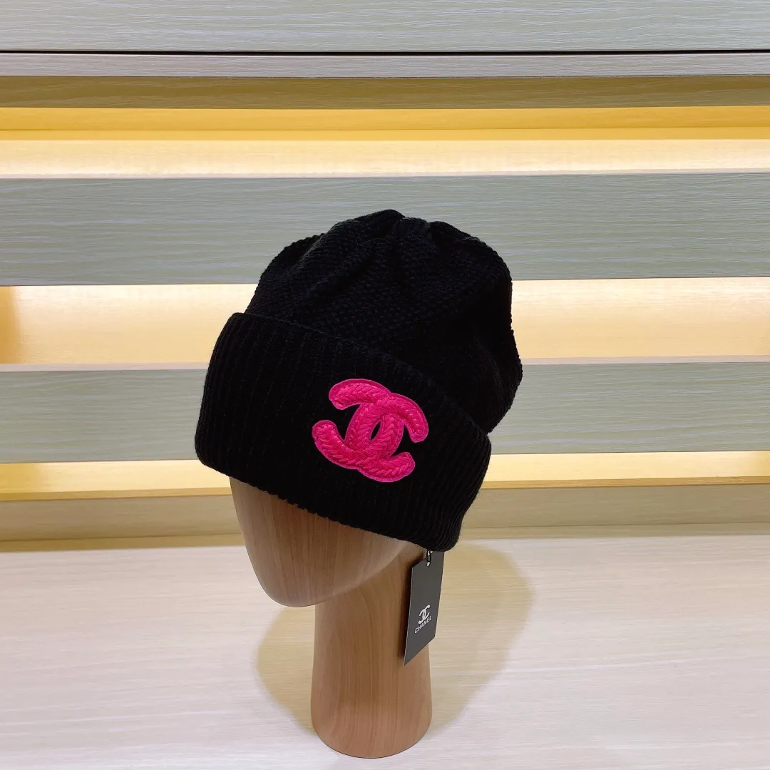 🉐70 Chanel🧶Knitted Hat Double C Letter High Quality Wool Hat, Women's Winter Outdoor Dome Black Warm Curly Cold Hat