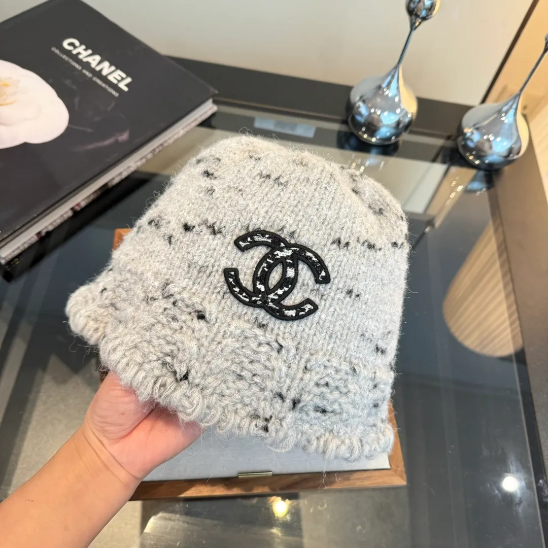 💰100¥ Chanel new knitted bucket hat
