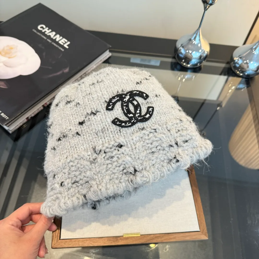 💰100¥ Chanel new knitted bucket hat