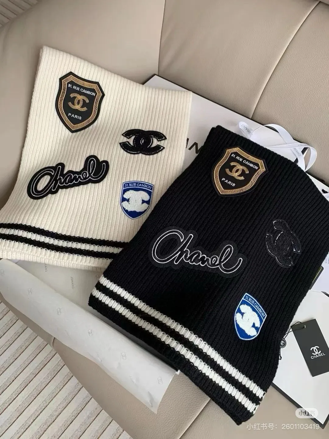 💰250¥ Chanel scarf and hat set, counter style