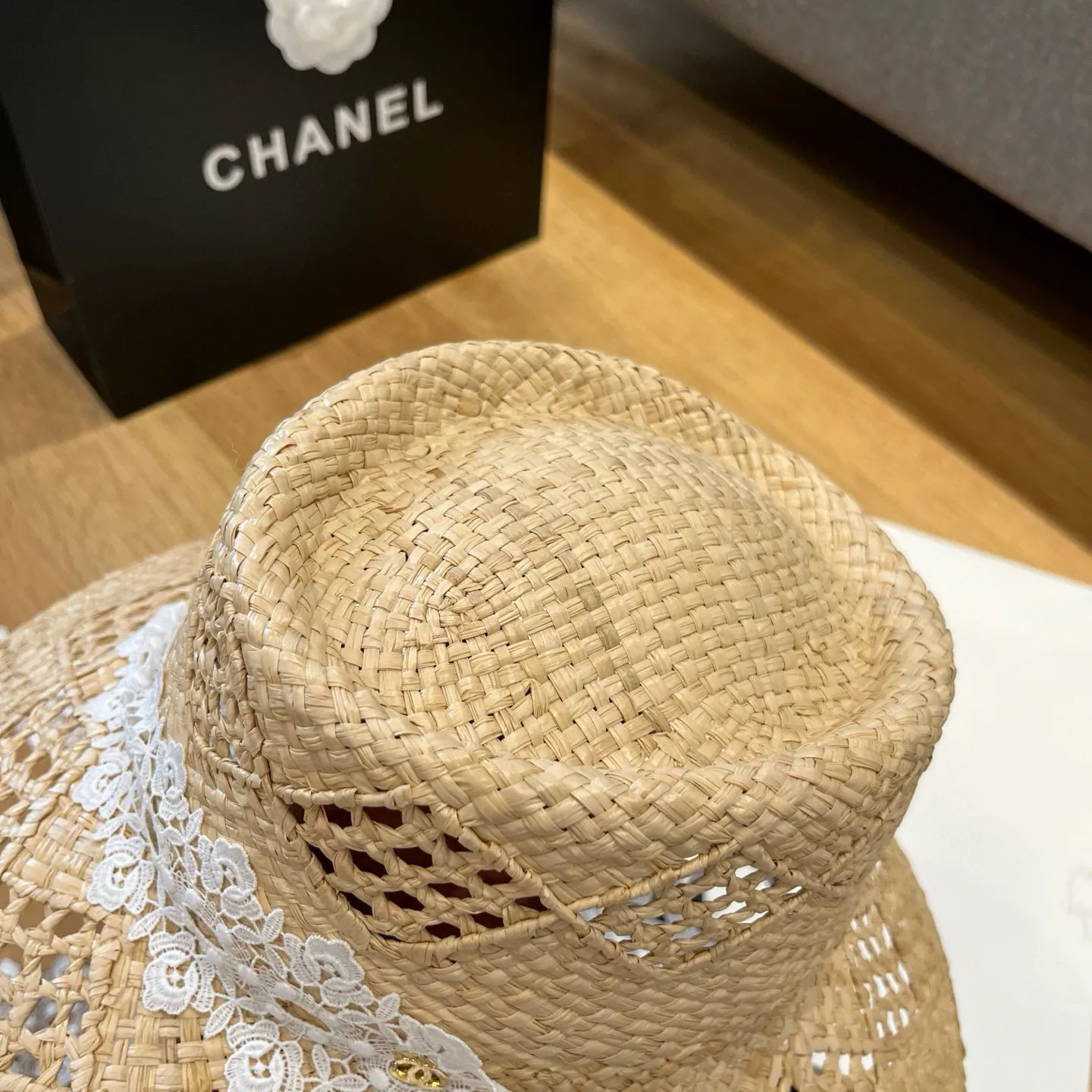 💰200¥ Chanel new straw hat, raffia hollow top hat, a must-have for fairies, head circumference 57cm