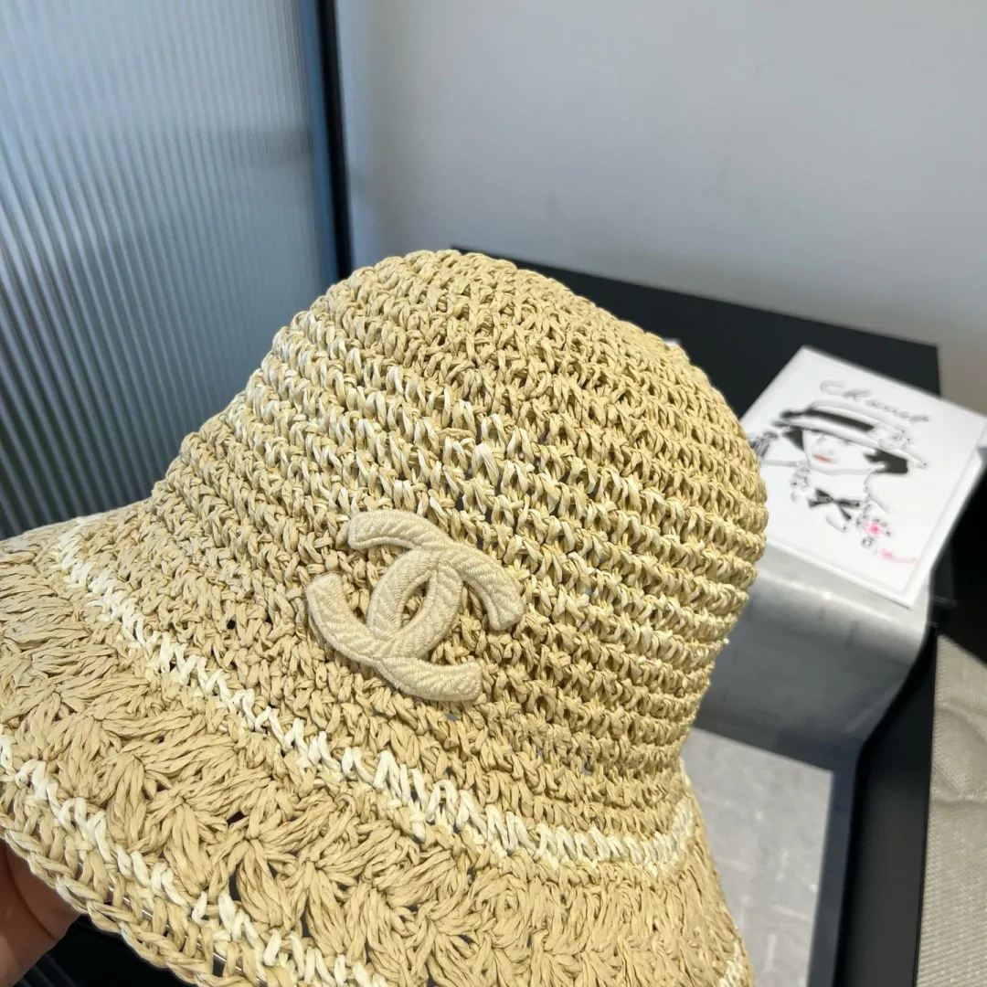 💰100¥ Chanel handhook straw hat, sunshade straw hat, foldable, head circumference 57cm