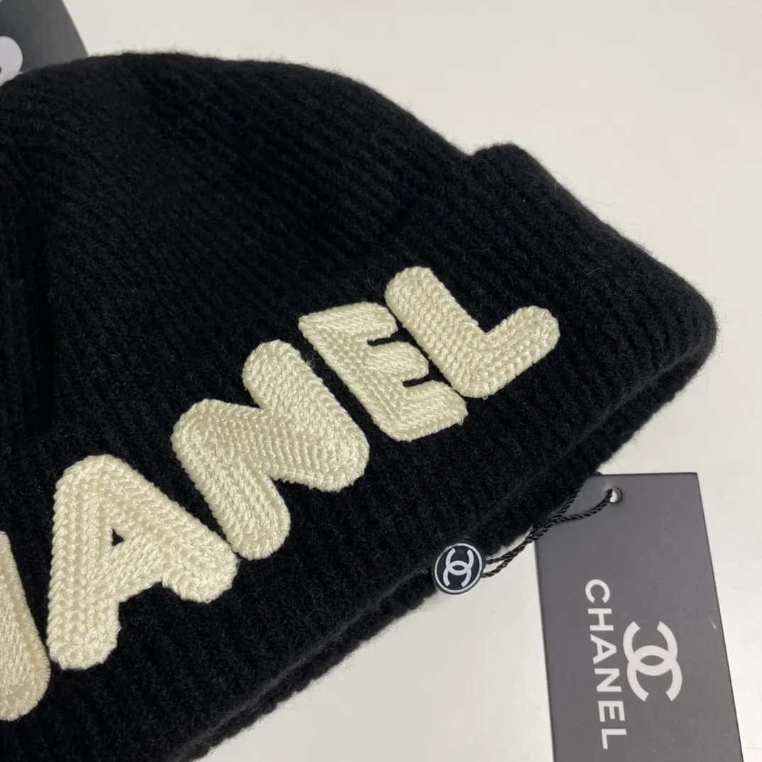 P66 comes with dust bag 🌺 [CHANEL] New wool knitted hat, Xiaohongshu, recommended by major Internet celebrities! Thicker and warmer, fashionable and popular🌸First-class texture, the best brand for keeping warm in autumn and winter, order now, limited quantity available