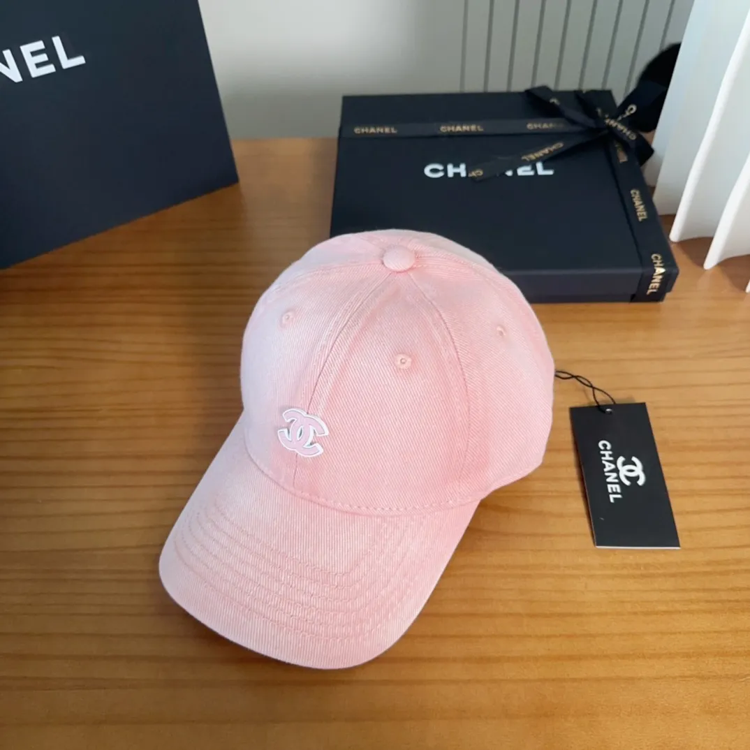 💰60 Chanel CHANEL new hard-top baseball cap, Xiaoxiang logo is classic and simple, fashionable and casual design, popular new product