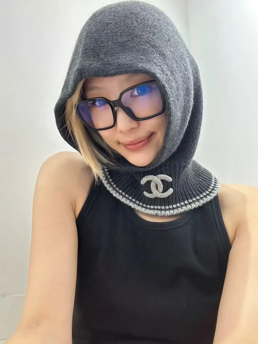 💰70¥ Chanel pullover woolen hat, dual-purpose hat and scarf, very cost-effective