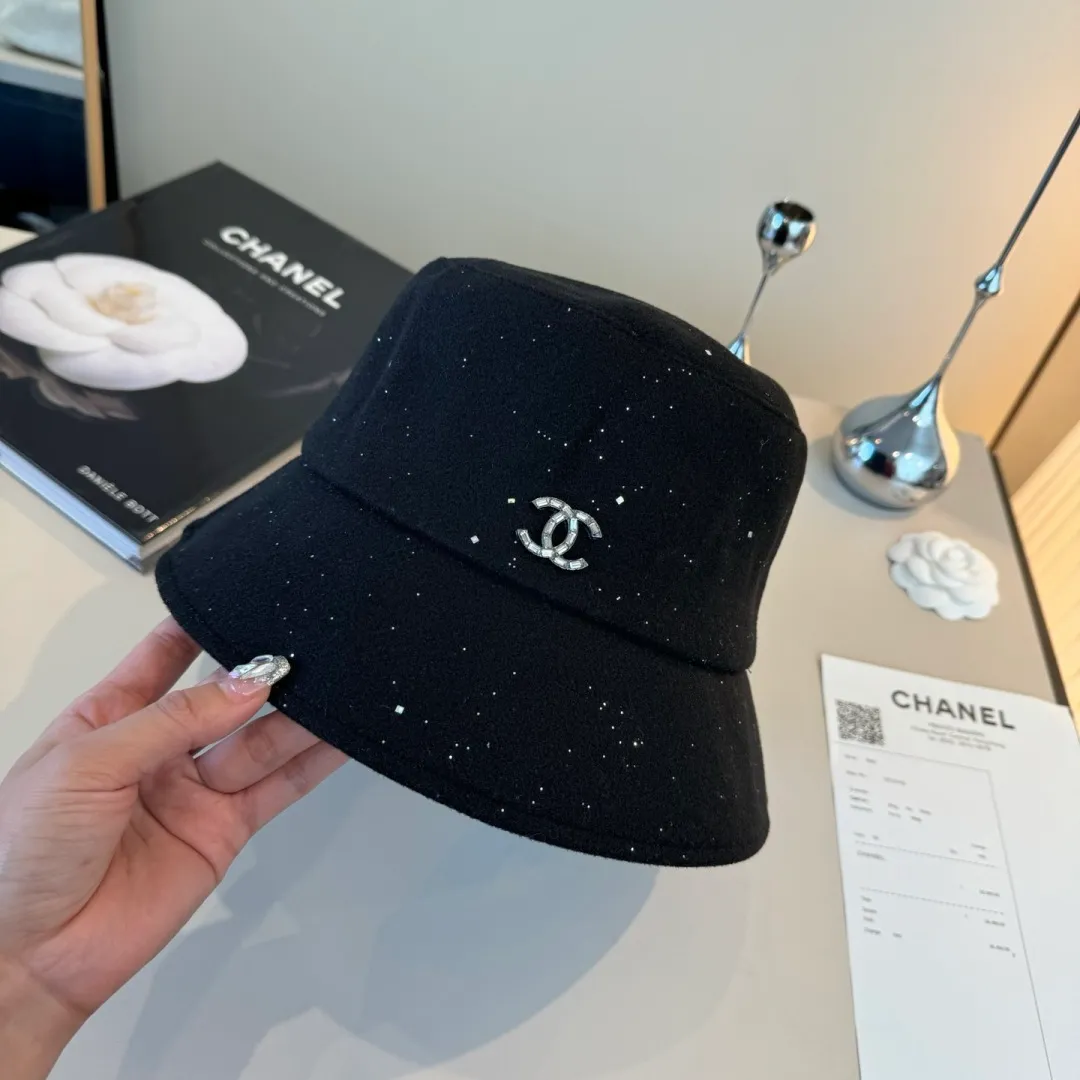 💰100¥ Chanel new bucket hat, head circumference 57cm