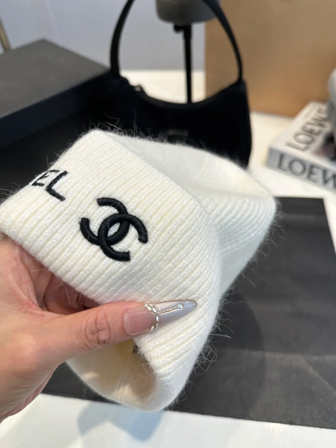 P50 Chanel CHANEL new wool hat, Xiaoxiang is classic and simple, fashionable and casual design, popular new product
