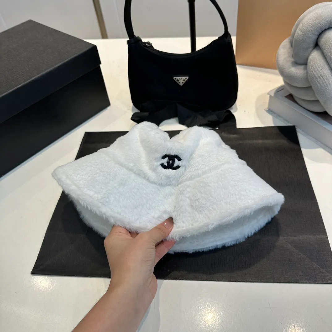P56 Chanel Chanel 2024 Fisherman Hat for Women Autumn and Winter Without Makeup Versatile Face Showing Small Basin Hat Korean Style Elegant Temperament Bucket Hat