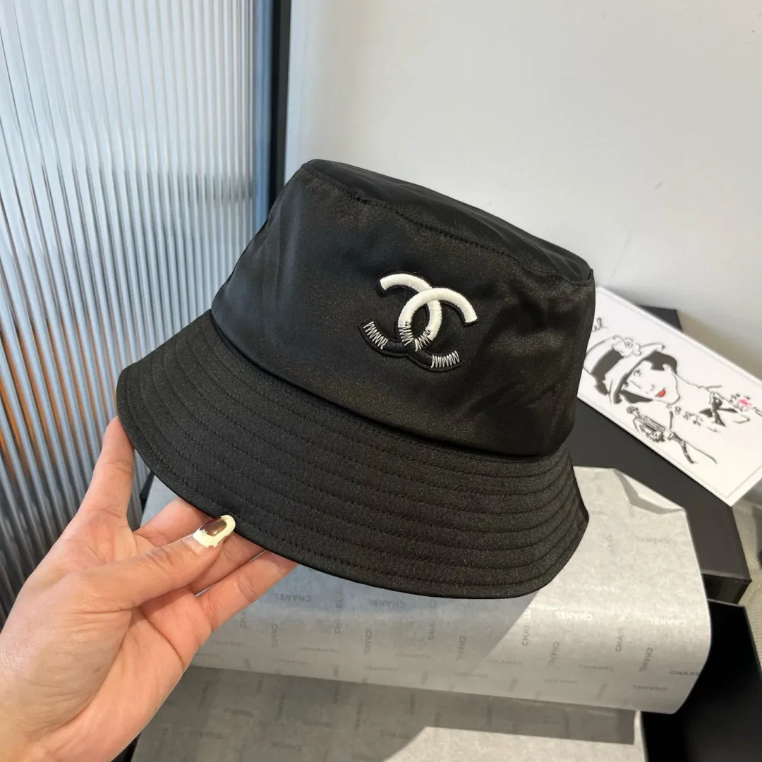 💰130¥ Chanel new satin bucket hat, embroidered double C logo, head circumference 57cm