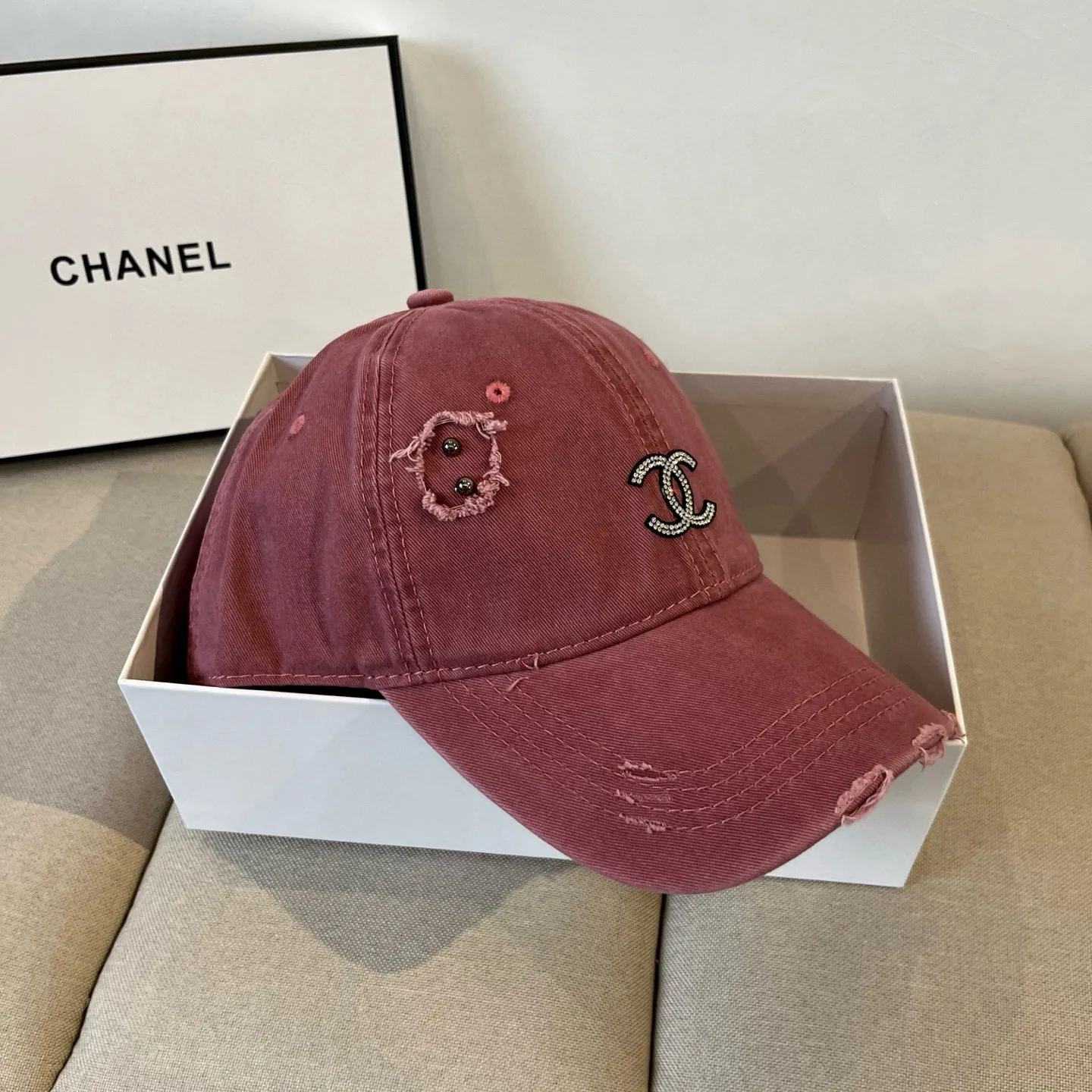 P60💰Chanel CHANEL new baseball cap, Xiaoxiang classic and simple, fashionable and casual design, popular new product