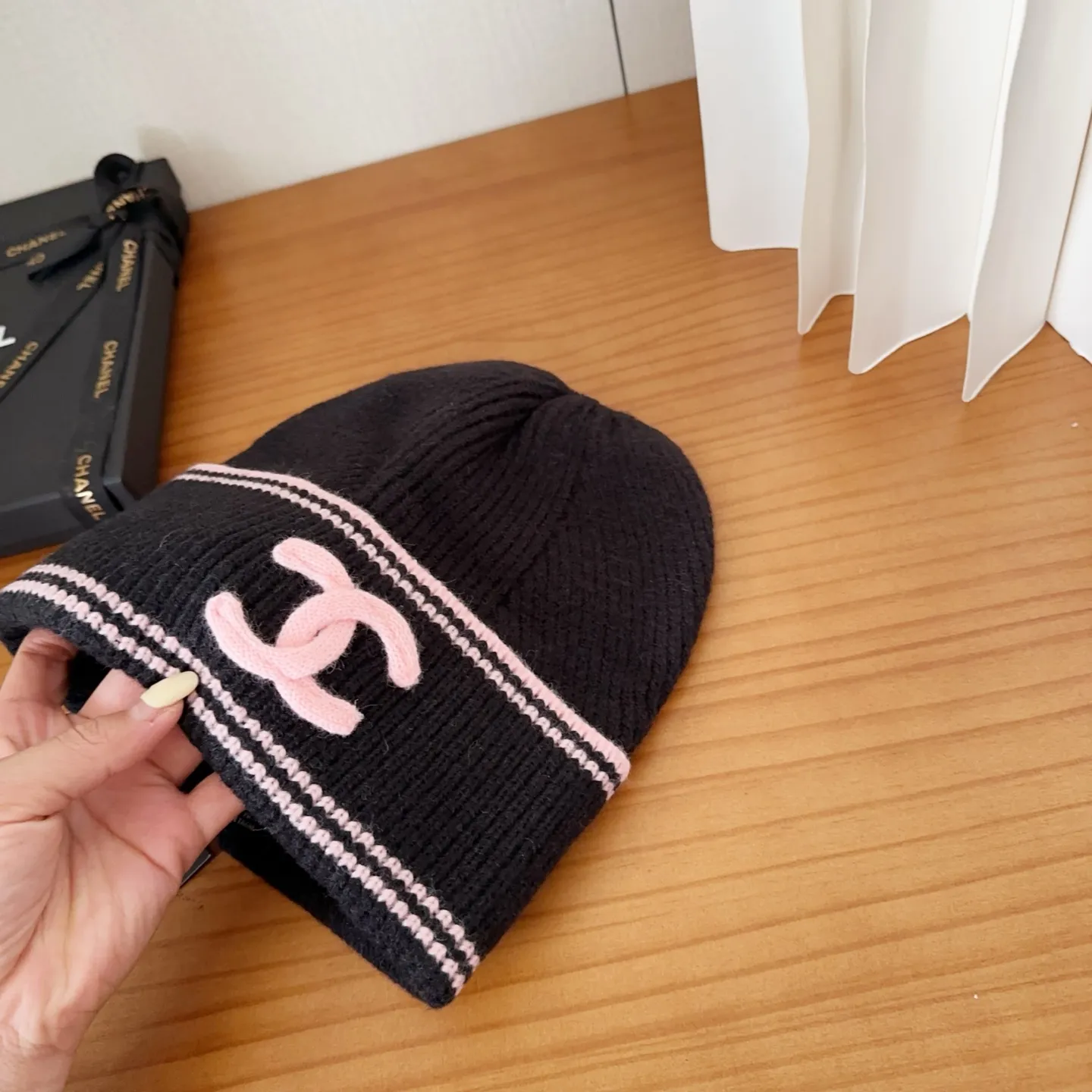 💰70 Chanel official website releases CHANEL small and popular knitted hat! Xiaohongshu’s new product is released, it’s so 🉑️, high-elastic fabric, classic colors, same style for men and women.