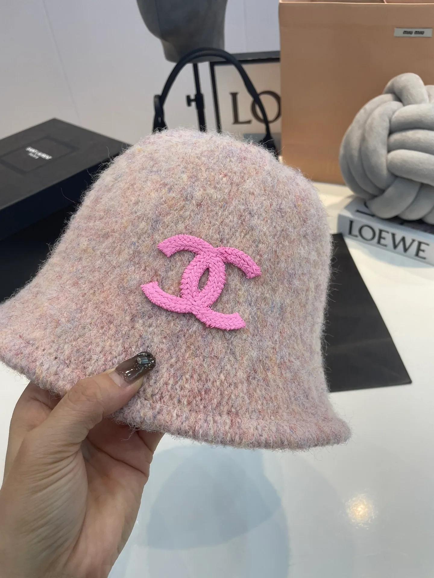 P60 CHANEL Chanel 2023 new autumn and winter plush knitted bucket hat fisherman hat, a must-have for going out and easy to match, hurry up and get it